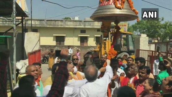 11 दिनों में 11 राज्यों से गुजरते हुए 4,555 किलोमीटर की दूरी तय करते हुए राम रथ अयोध्या पहुंची