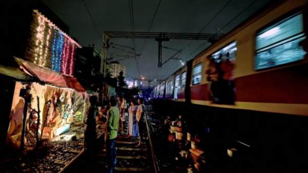 15 विशेष ट्रेनों का संचालन भी हुआ