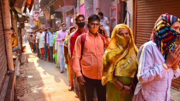 Vrindavan, uttar pradesh, temple, coronavirus, covid-19, Bankey Bihari temple, covid fears, कोरोना वायरस, बांके बिहारी मंदिर, वृंदावन, कोविड-19, उत्तर प्रदेश Vrindavan, uttar pradesh, temple, coronavirus, covid-19, Bankey Bihari temple, covid fears, कोरोना वायरस, बांके बिहारी मंदिर, वृंदावन, कोविड-19, उत्तर प्रदेश