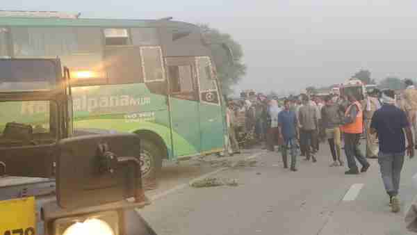 Three dead and five hospitlaised after the bus they were travelling in overturned in Tappal area of Aligarh district Three dead and five hospitlaised after the bus they were travelling in overturned in Tappal area of Aligarh district