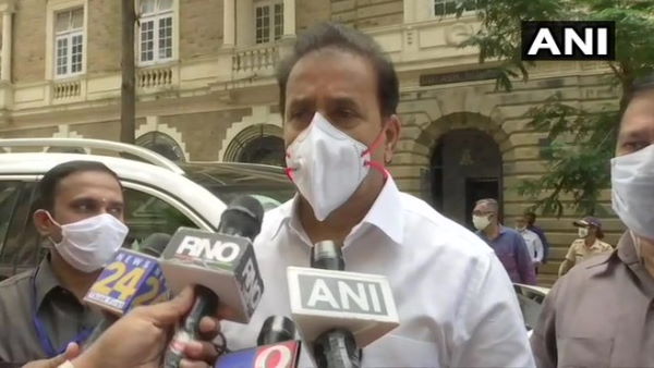 हमारे सवालों से डर गई भाजपा: अनिल देशमुख