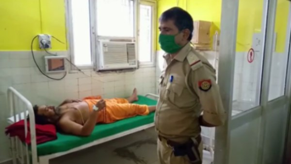 paramhans das admitted to hospital after hunger strike in ayodhya paramhans das admitted to hospital after hunger strike in ayodhya