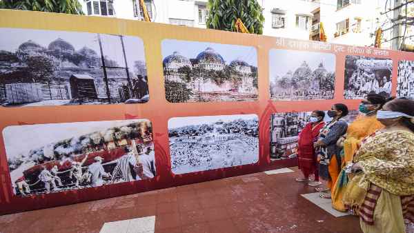 आडवाणी की रिहाई के खिलाफ सुप्रीम कोर्ट में लगाई थी गुहार
