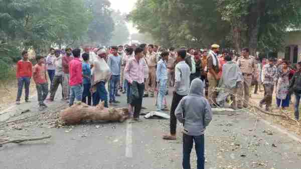 high spee car crushed five boys in badaun three dead high spee car crushed five boys in badaun three dead