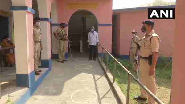 Bihar: Voters of Balgudar village in Lakhisarai district boycott elections Bihar: Voters of Balgudar village in Lakhisarai district boycott elections