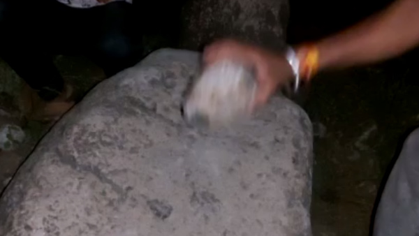 कहां पर स्थित है मंदिर