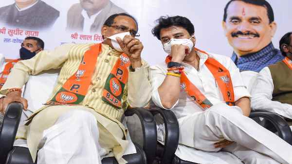 MP bypolls: BJP fears these own leaders more than Congress,anti-Scindia camp may the spoil the game MP bypolls: BJP fears these own leaders more than Congress,anti-Scindia camp may the spoil the game