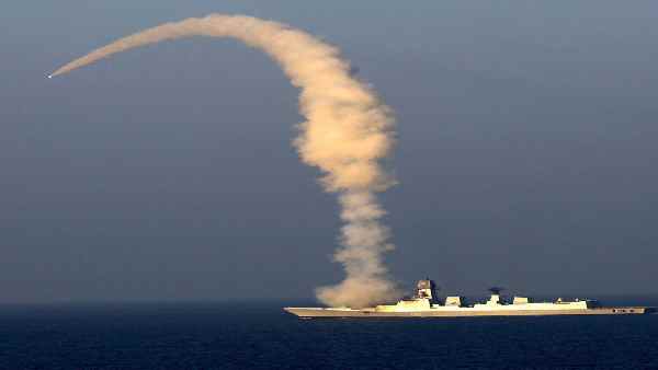 Indian Navy successfully tests BrahMos supersonic cruise missile Indian Navy successfully tests BrahMos supersonic cruise missile