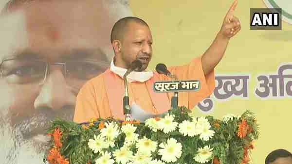 CM Yogi Adityanath while public meeting in Bulandshahar said - goons are begging for their lives CM Yogi Adityanath while public meeting in Bulandshahar said - goons are begging for their lives