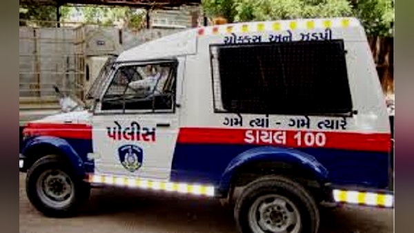 lakhs rupees fraud in the name of government jobs at vadodara lakhs rupees fraud in the name of government jobs at vadodara