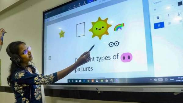 kerala, schools, digital, digital schools, education in schools, kerala school education, kerala schools high tech classrooms, Pinarayi Vijayan, cm Pinarayi Vijayan, kerala digital classrooms, digital classroom in public schools, kerla state digital school, केरल, स्कूल, केरल डिजिटल स्कूल, केरल क्लासरूम, केरल डिजिटल पब्लिक स्कूल, केरल में शिक्षा, मुख्यमंत्री पिनराई विजयन, पिनराई विजयन kerala, schools, digital, digital schools, education in schools, kerala school education, kerala schools high tech classrooms, Pinarayi Vijayan, cm Pinarayi Vijayan, kerala digital classrooms, digital classroom in public schools, kerla state digital school, केरल, स्कूल, केरल डिजिटल स्कूल, केरल क्लासरूम, केरल डिजिटल पब्लिक स्कूल, केरल में शिक्षा, मुख्यमंत्री पिनराई विजयन, पिनराई विजयन