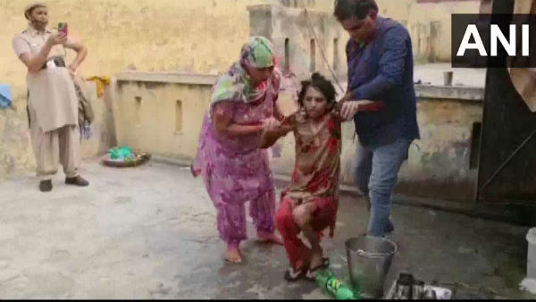 तकरीबन डेढ़ साल से कैद