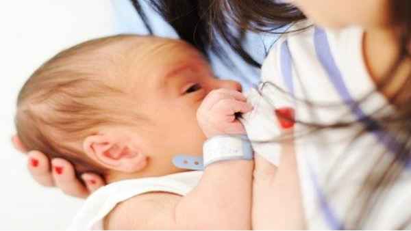 क्या स्तनपान कराने में कोई खतरा है ?