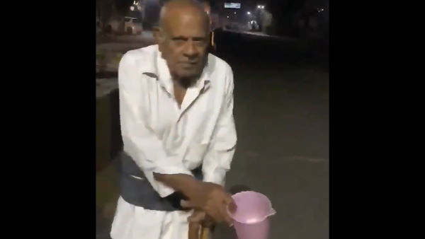 सोशल मीडिया पर वायरल हुआ वीडियो