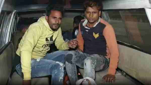 Greater Noida: 2 bike-borne criminals injured in an encounter with police Greater Noida: 2 bike-borne criminals injured in an encounter with police
