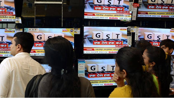 New rules for Traders, With More Than 10 Crore Turnover Have To Pay 0.1% TDS, GST also New rules for Traders, With More Than 10 Crore Turnover Have To Pay 0.1% TDS, GST also