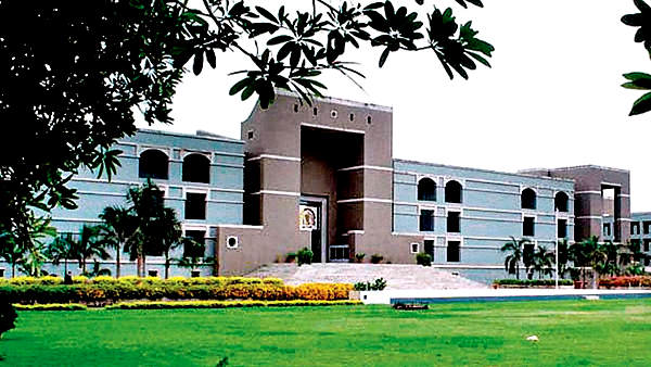 In A First In India, Gujarat High Court Begins Live Streaming Of Court Proceedings On YouTube In A First In India, Gujarat High Court Begins Live Streaming Of Court Proceedings On YouTube