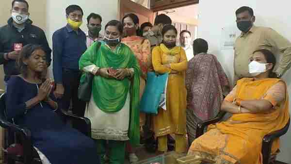 राज्यमंत्री रेखा आर्य ने हंसी प्रहरी से की मुलाकात