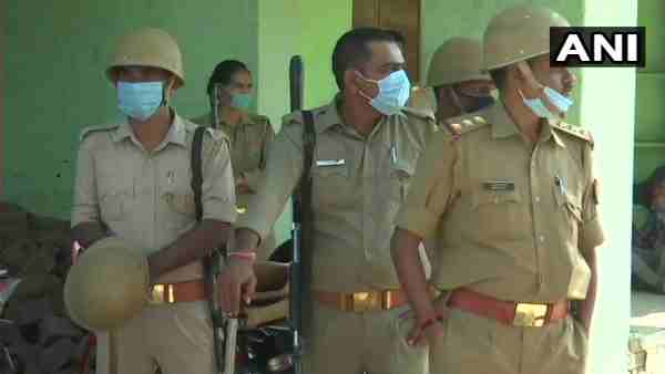Hathras case: victims family refuses to coronavirus test Hathras case: victims family refuses to coronavirus test