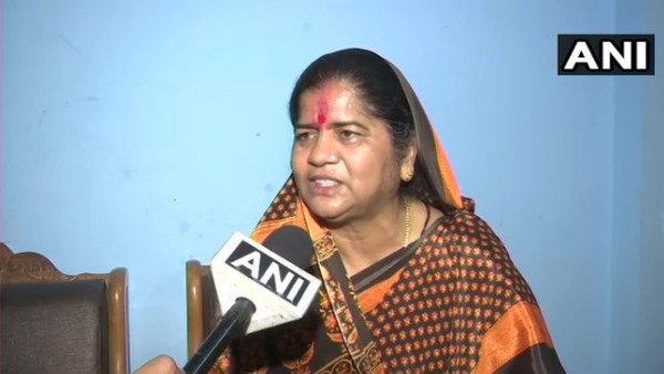 Election Commission of India has issued notice to BJP leader Imarti Devi for violation of model code of conduct Election Commission of India has issued notice to BJP leader Imarti Devi for violation of model code of conduct