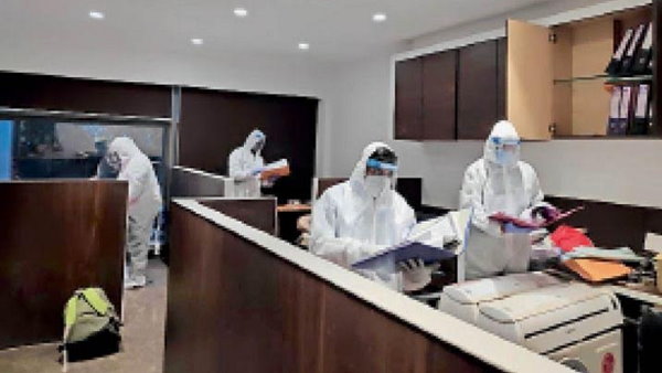 for the first time in country, ahmedabad income tax department raid with ppe kits for the first time in country, ahmedabad income tax department raid with ppe kits