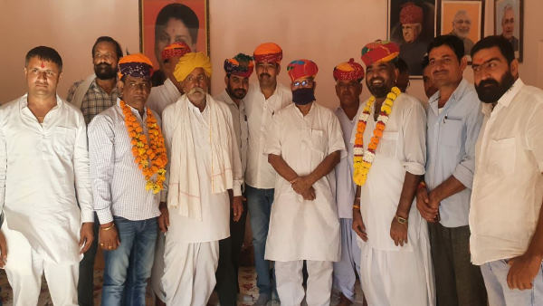तीन भाइयों का संयुक्त परिवार