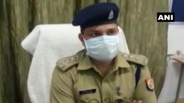 Bodies of a man and woman found hanging from a tree in kanpur Bodies of a man and woman found hanging from a tree in kanpur