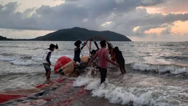indian navy, navy, indian navy captain, karnataka, Madhusudan Reddy, indian navy captian Madhusudan Reddy dies, paraglidingi accident, कर्नाटक, भारतीय नेवी, भारतीय नेवी के कैप्टन की मौत, कर्नाटक में भारतीय नेवी के कैप्टन के मौत, पैराग्लाइडिंग के दौरान भारतीय नेवी के कैप्टन की मौत, मधुसूदन रेड्डी, भारतीय नौसेना, नौसेना indian navy, navy, indian navy captain, karnataka, Madhusudan Reddy, indian navy captian Madhusudan Reddy dies, paraglidingi accident, कर्नाटक, भारतीय नेवी, भारतीय नेवी के कैप्टन की मौत, कर्नाटक में भारतीय नेवी के कैप्टन के मौत, पैराग्लाइडिंग के दौरान भारतीय नेवी के कैप्टन की मौत, मधुसूदन रेड्डी, भारतीय नौसेना, नौसेना
