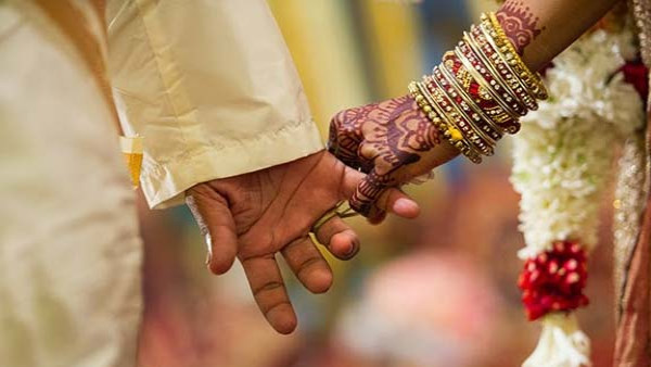 ऐसे शुरू हुई थी पवन की लव स्टोरी