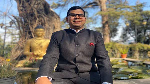 दोस्त ने बताया यूपीएससी के बारे में