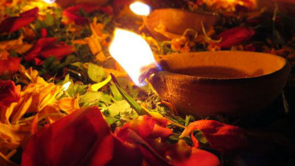 जानिए शरद पूर्णिमा की पूजा विधि, मुहूर्त और व्रत कथा जानिए शरद पूर्णिमा की पूजा विधि, मुहूर्त और व्रत कथा