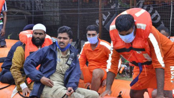 मुंबई समेत भी इन जगहों पर आज भी भारी बारिश के आसार, Yellow Alert जारी मुंबई समेत भी इन जगहों पर आज भी भारी बारिश के आसार, Yellow Alert जारी