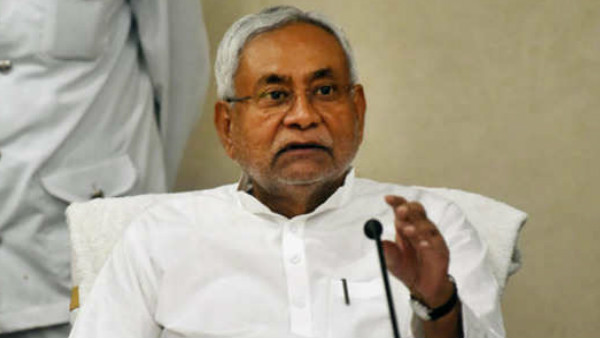 क्या नीतीश का गांधीवाद ढकोसला है ?