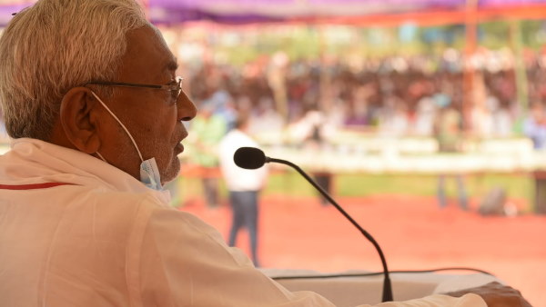 Nitish Kumar asked Tejashwi Yadav from where money will come for 10 lakhs jobs Nitish Kumar asked Tejashwi Yadav from where money will come for 10 lakhs jobs