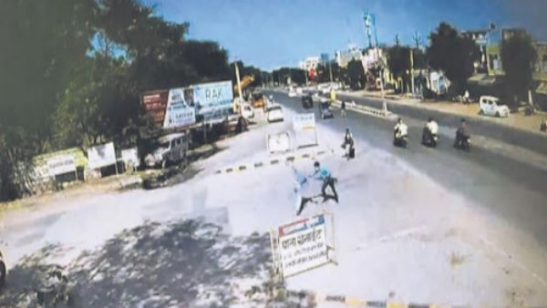 सूचना मिलते ही पुलिस मौके पर