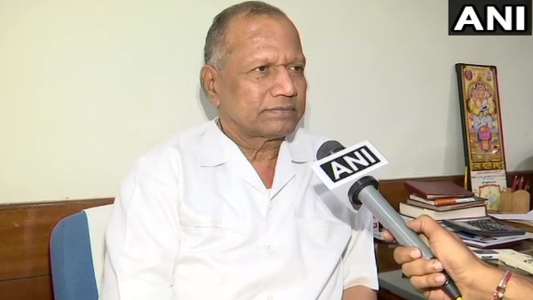 On the item comment, the opposition of Kamal Nath in the party itself, Manak Aggarwal said - Should apologize On the item comment, the opposition of Kamal Nath in the party itself, Manak Aggarwal said - Should apologize