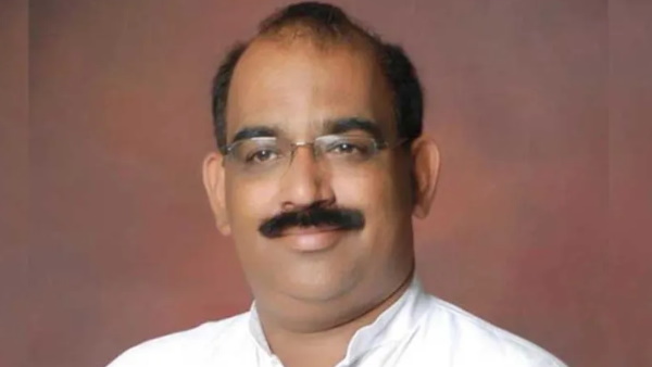 Punjab BJP president Ashwani Sharma car attacked with stone and baseball, narrowly escaped Punjab BJP president Ashwani Sharma car attacked with stone and baseball, narrowly escaped
