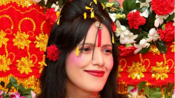 'बिग बॉस में बतौर गेस्ट अवतरित हुईं राधे मां'
