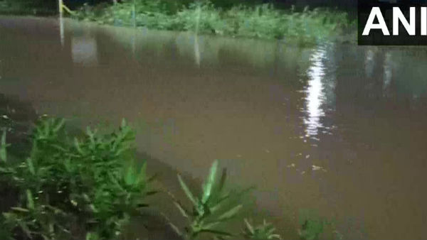 कई हिस्सों में मूसलाधार बारिश