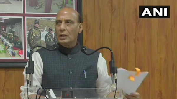 रक्षा मंत्री राजनाथ सिंह ने चीन को दिया सख्त संदेश रक्षा मंत्री राजनाथ सिंह ने चीन को दिया सख्त संदेश