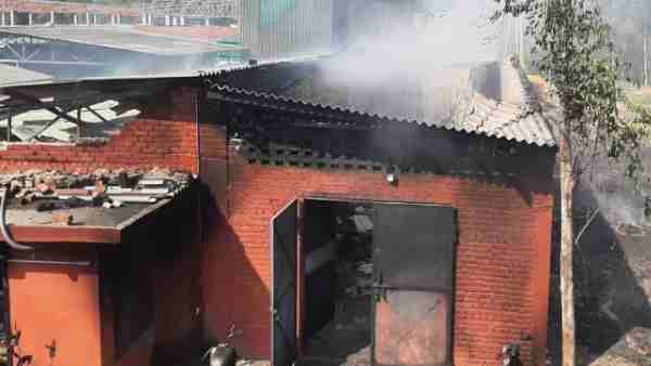 Fire in the cracker factory in Saharanpur six workers injured Fire in the cracker factory in Saharanpur six workers injured