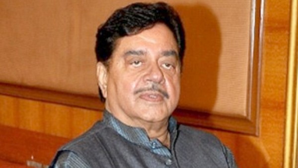 shatrughan sinha comes in support tejashwi yadav over 10 lakh jobs promise shatrughan sinha comes in support tejashwi yadav over 10 lakh jobs promise