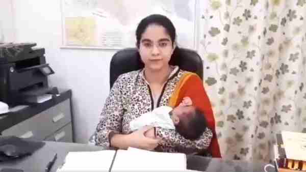 22 दिन पहले दिया बेटी को जन्म