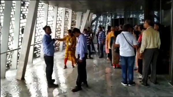 गैलरी में एक साथ 200 लोग खड़े रह सकते हैं