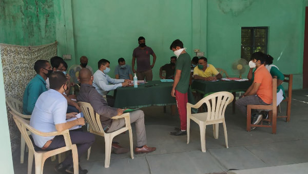 Suspected ISI agent caught in Rajasthans Kota, information sent to Pakistan via social media Suspected ISI agent caught in Rajasthans Kota, information sent to Pakistan via social media