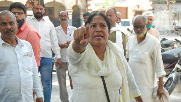 देवारिया : महिला कार्यकर्ता से मारपीट को लेकर कांग्रेस ने बैठाई जांच, कमेटी 3 दिन में देगी रिपोर्ट, 2 सस्पेंड देवारिया : महिला कार्यकर्ता से मारपीट को लेकर कांग्रेस ने बैठाई जांच, कमेटी 3 दिन में देगी रिपोर्ट, 2 सस्पेंड