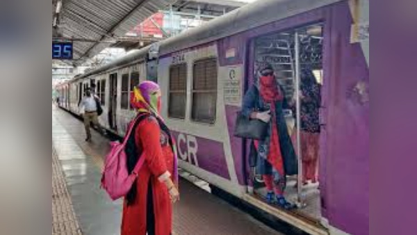 मुंबई लोकल में यात्रा कर सकेंगी महिलाएं
