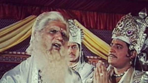 महाभारत कास्ट के साथ शो में नहीं पहुंचे मुकेश खन्ना