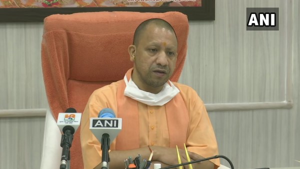 CM Yogi Inaugurates community toilets & Panchayat Bhawan CM Yogi Inaugurates community toilets & Panchayat Bhawan