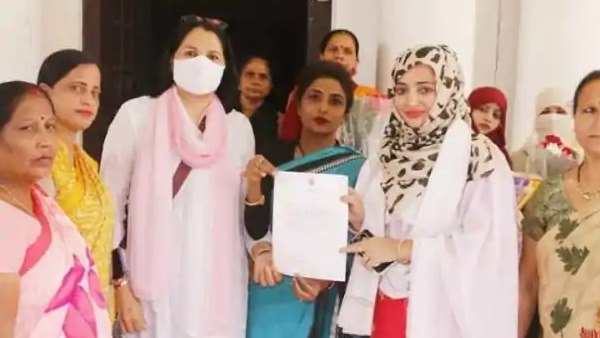 munawwar rana daughter urusha rana became vice president of up women congress munawwar rana daughter urusha rana became vice president of up women congress